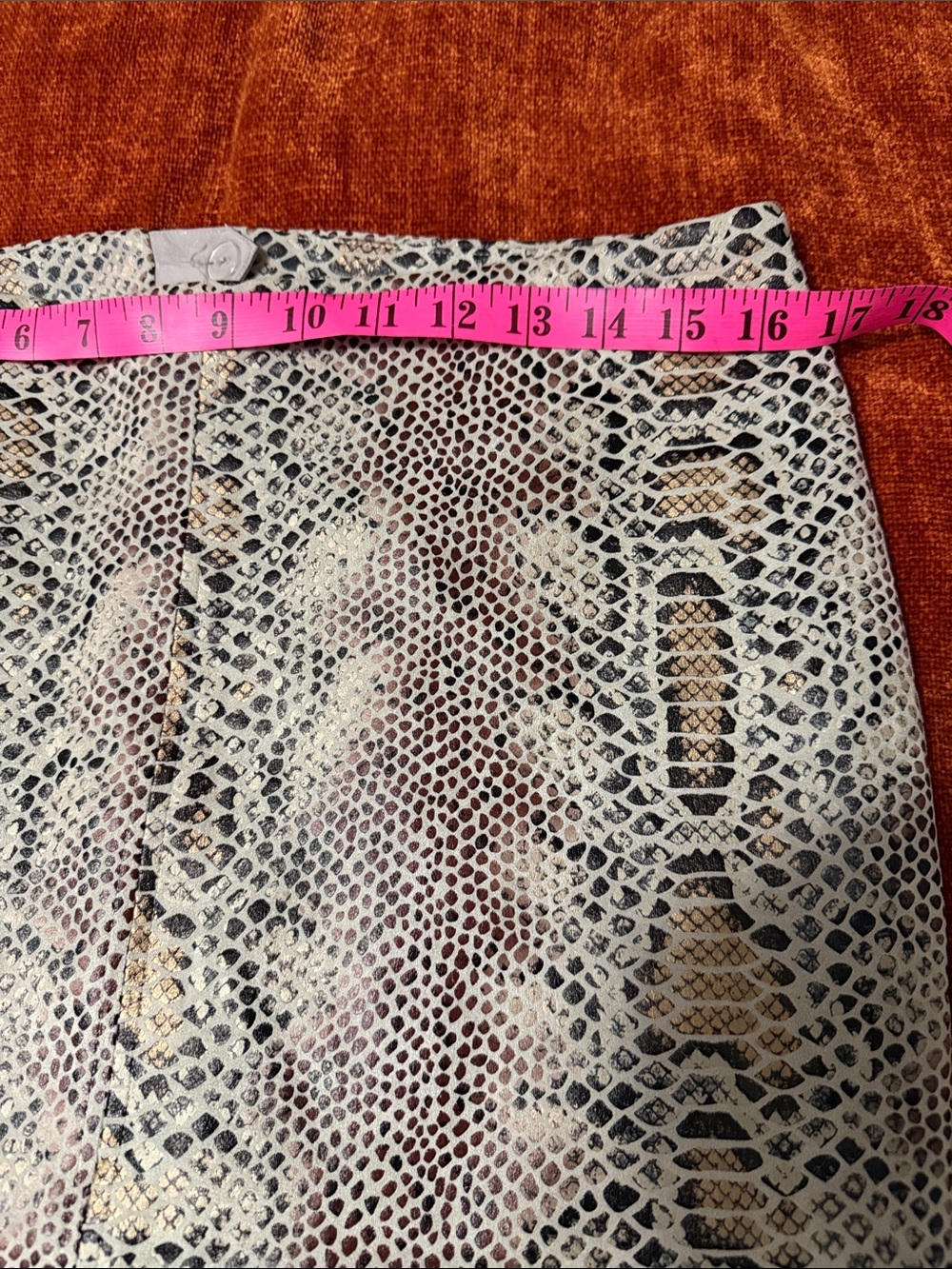 Melanie Lyne | Snake Print Skirt in Neutral Tones | 8 - Picture 6 of 9